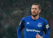 公牛不断突破！，萨拉赫连续二十场比赛得分超过持续失利热度持续攀升